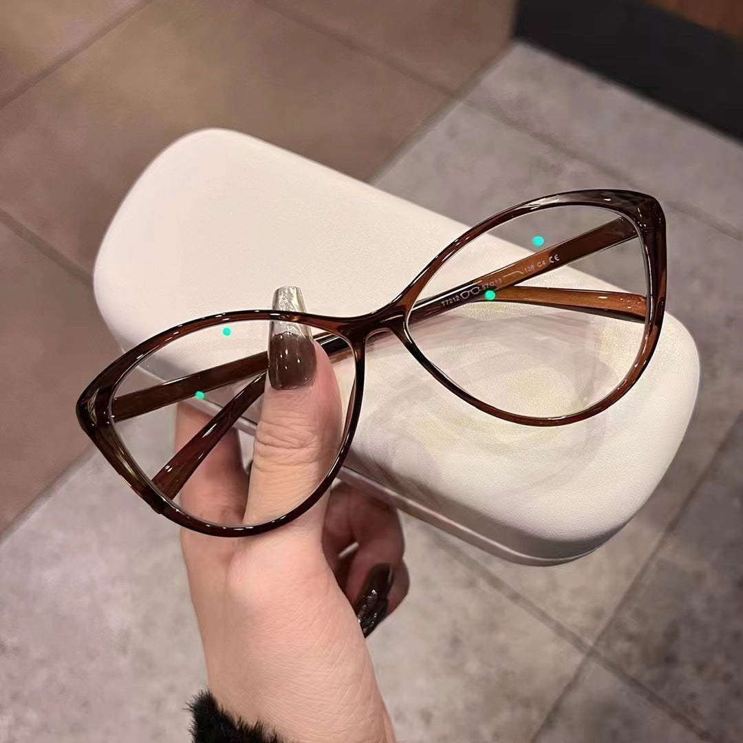 Retro Sunglasses Fashion And Ultra Light UV Protection Sunglasses